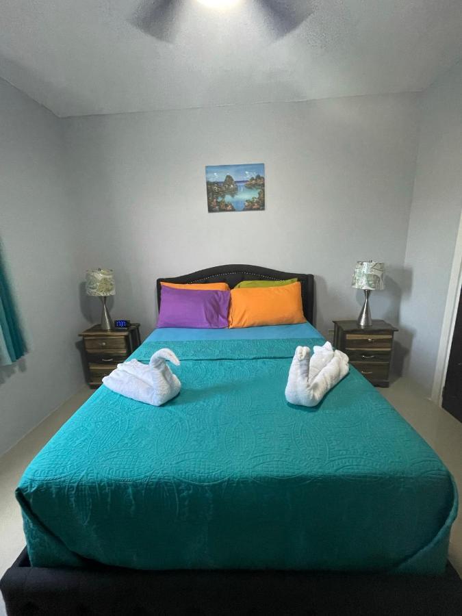 Jamrock Suites 킹스톤 외부 사진