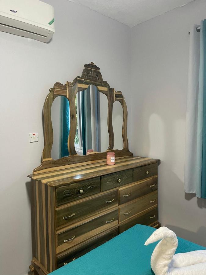 Jamrock Suites 킹스톤 외부 사진