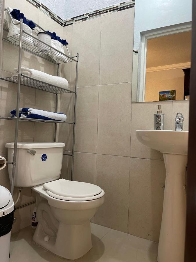 Jamrock Suites 킹스톤 외부 사진